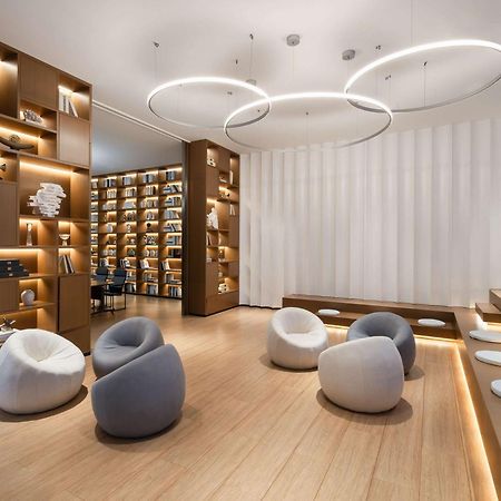 Novotel Guangzhou Baiyun Airport - Canton Fair Free Shuttle Bus & Official Registration Agency Exteriör bild