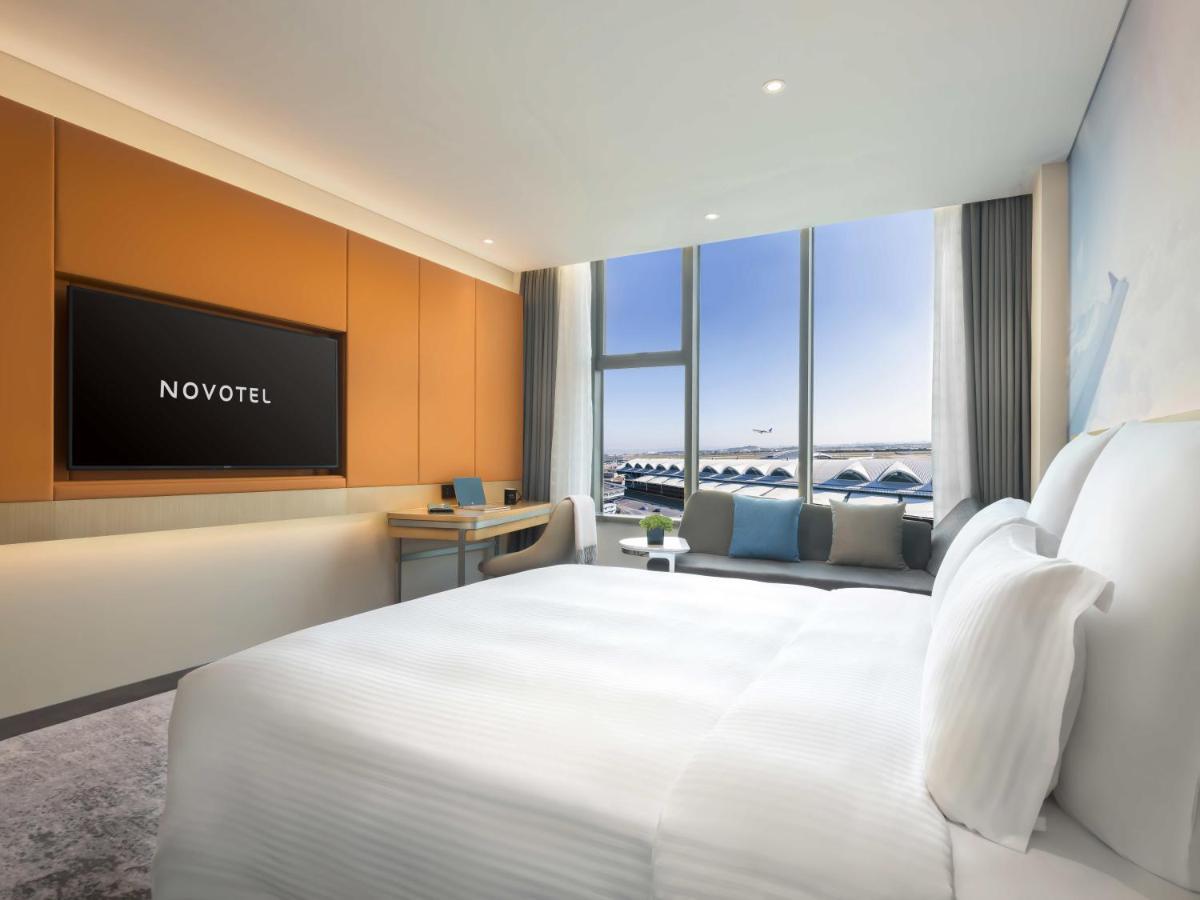 Novotel Guangzhou Baiyun Airport - Canton Fair Free Shuttle Bus & Official Registration Agency Exteriör bild