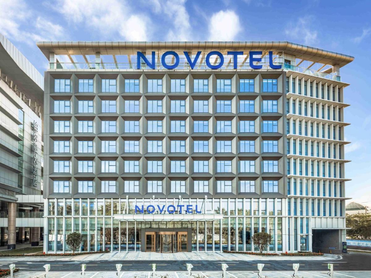 Novotel Guangzhou Baiyun Airport - Canton Fair Free Shuttle Bus & Official Registration Agency Exteriör bild