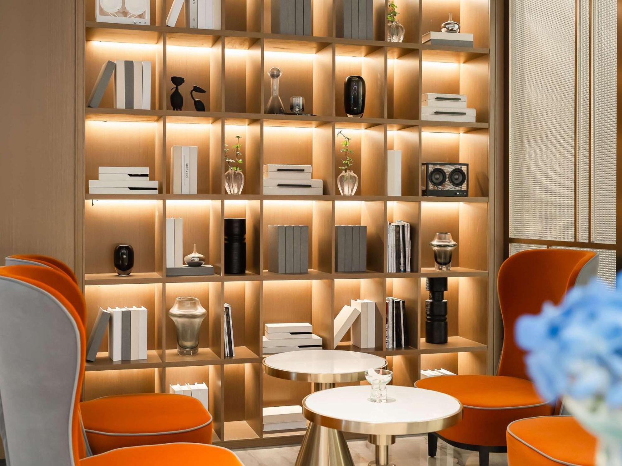 Novotel Guangzhou Baiyun Airport - Canton Fair Free Shuttle Bus & Official Registration Agency Exteriör bild
